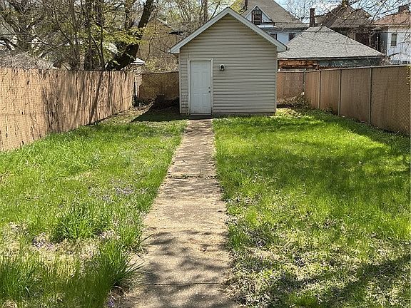 3rd image of 726 N 5th St