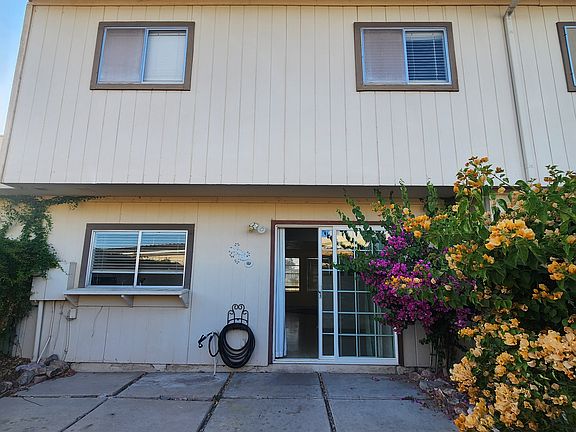 3rd image of 1004 E Bendix Dr