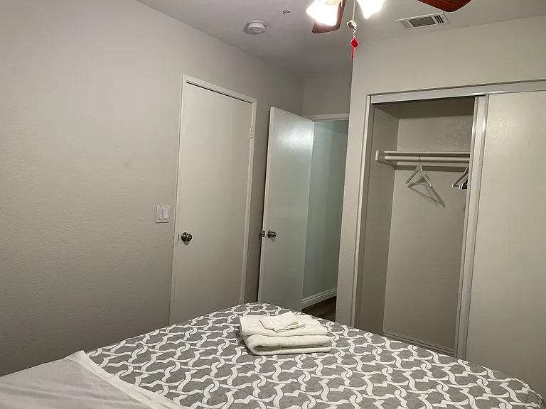 21213 Shakespeare Ct — Photo 27
