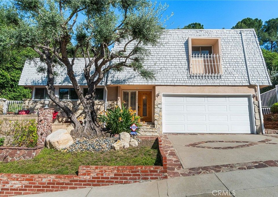 1st image of 17060 Escalon Dr