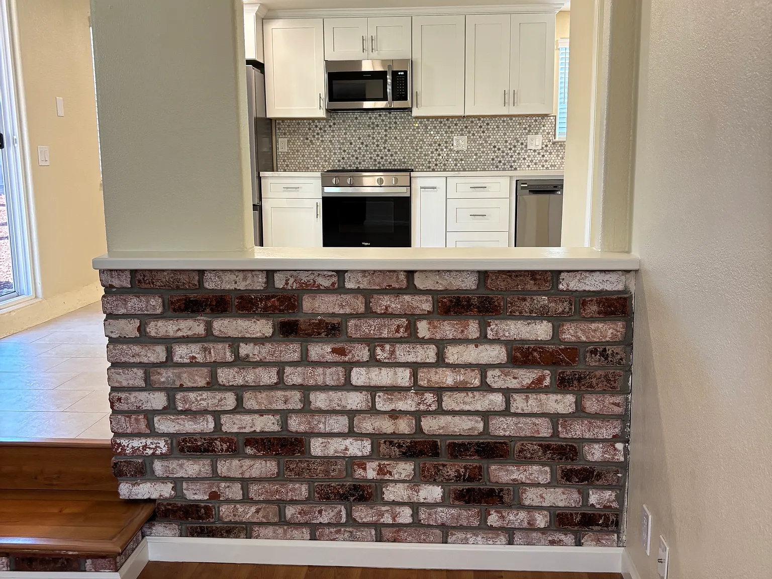 1 bed, 975 sqft, $3,500 — Photo 4