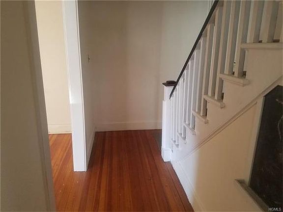 2nd image of 104 Maple Ave