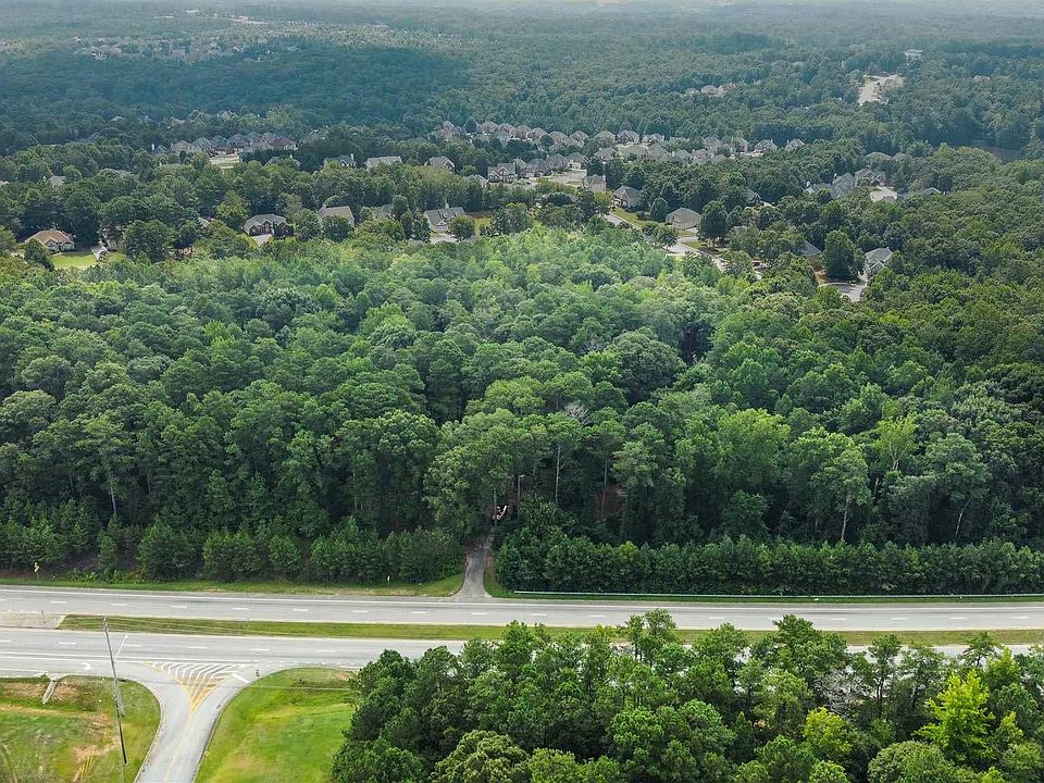 2nd image of 3262 Highway 92 Fairburn Rd