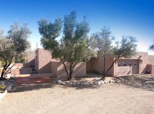 2196 E Cerrado Brio, Tucson, AZ 85718