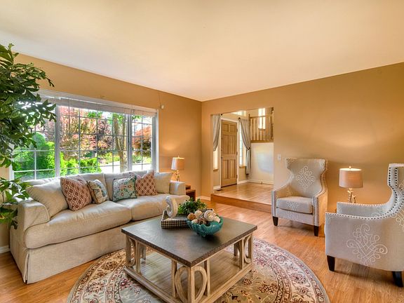 5th image of 2415 21st Avenue Ct SE