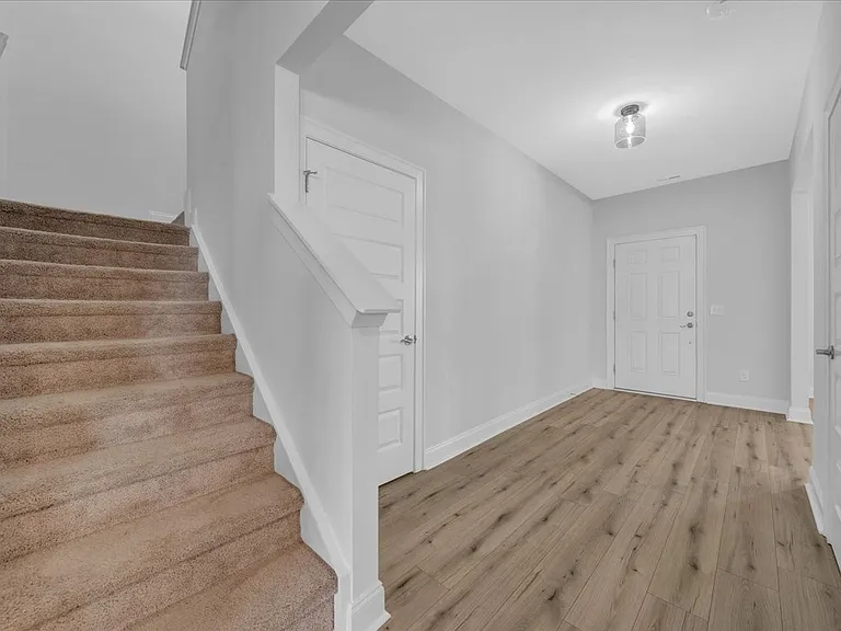 1121 Carlisle Pl — Photo 27