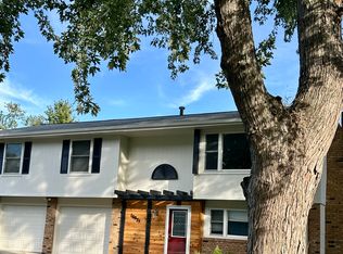 16075 Oak St, Omaha, NE 68130