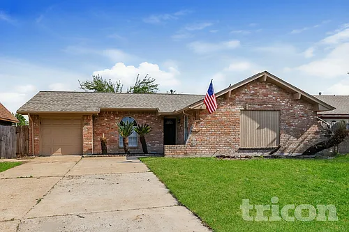 1910 Barnsley Ln Photo 1