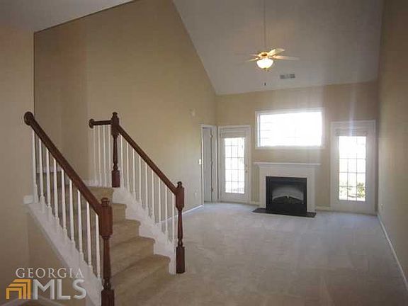 3rd image of 2343 Suwanee Pointe Dr