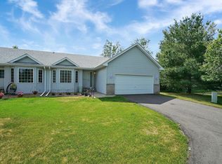 810 Shady Ridge Ln, Braham, MN 55006