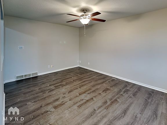 5th image of 5126 Botsford Dr