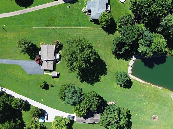 3rd image of 2926 Bromm Rd