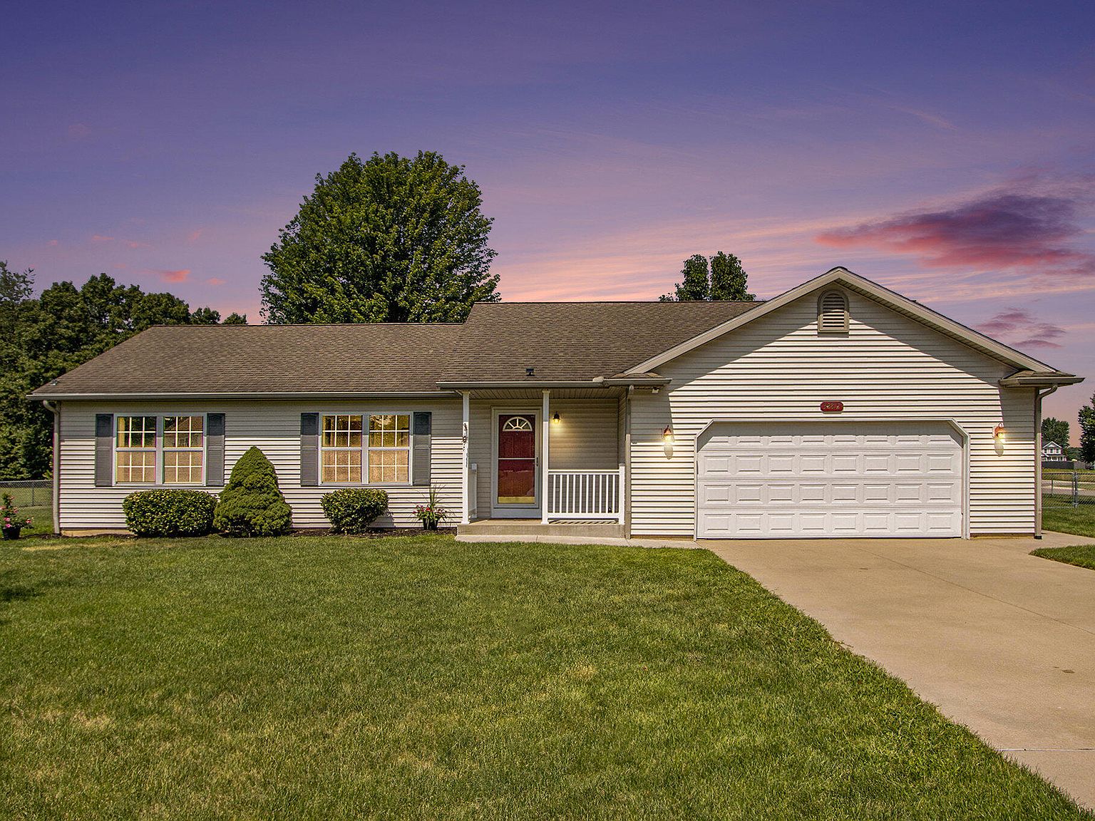 32812 Bordeaux Ave, Paw Paw, MI 49079 | Zillow