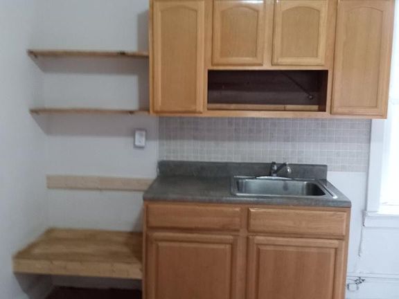 3rd image of 5412 Osage Ave Floor 2
