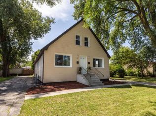 2311 W Plainfield Ave, Milwaukee, WI 53221