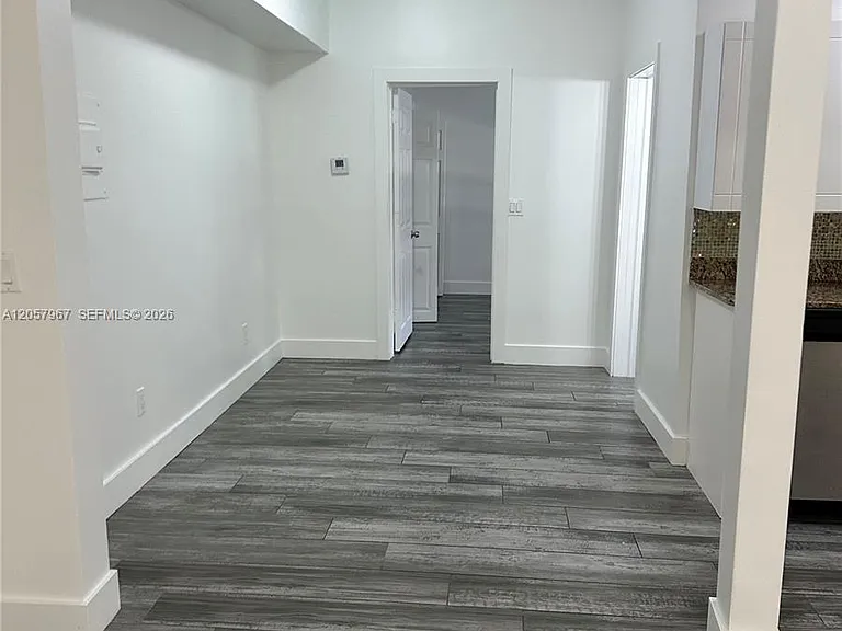 2500 NE 192nd St #6 — Photo 19