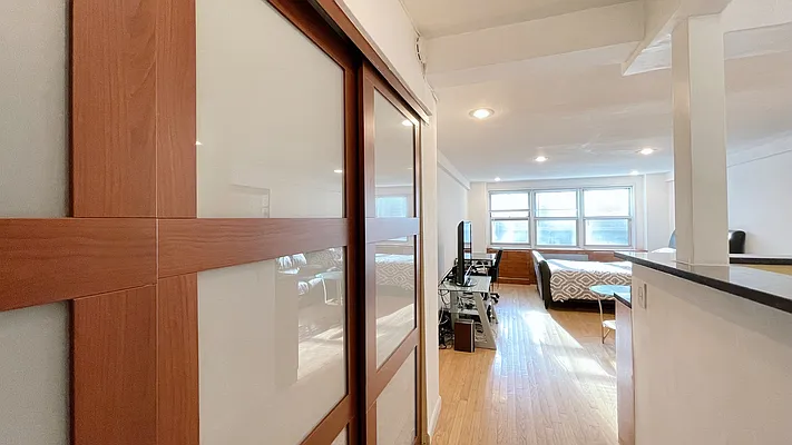 Rented by Oxford Property Group | media 7