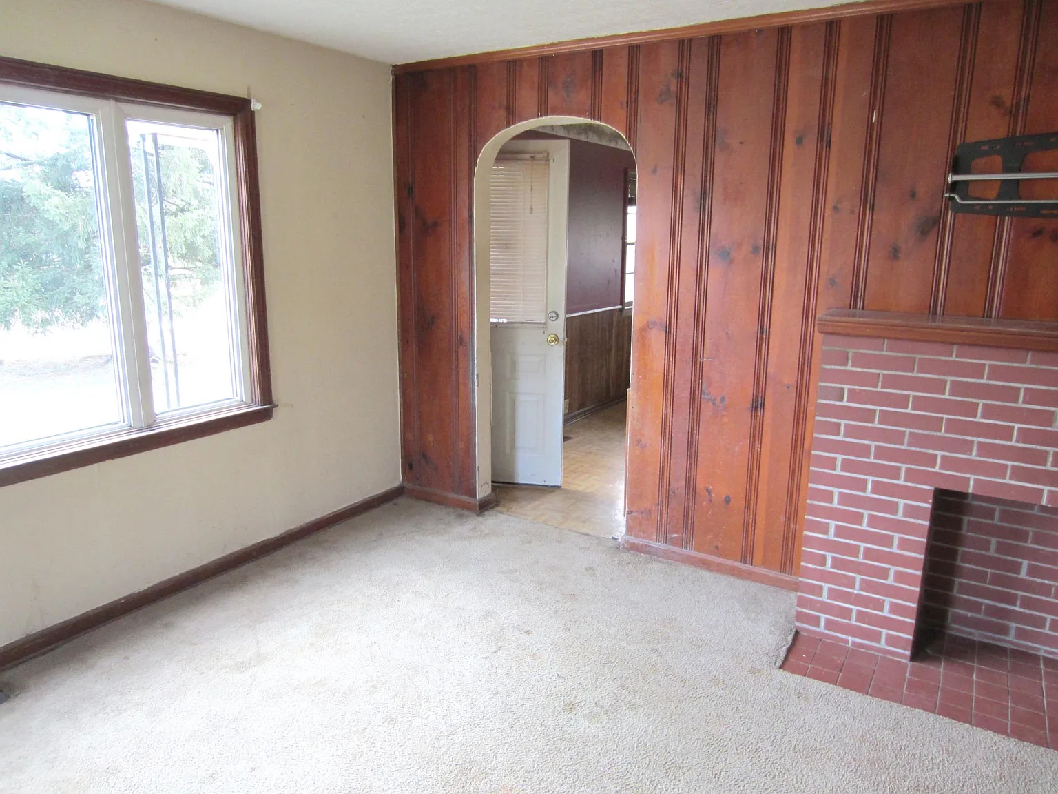 3 bed, 1076 sqft, $950 — Photo 4