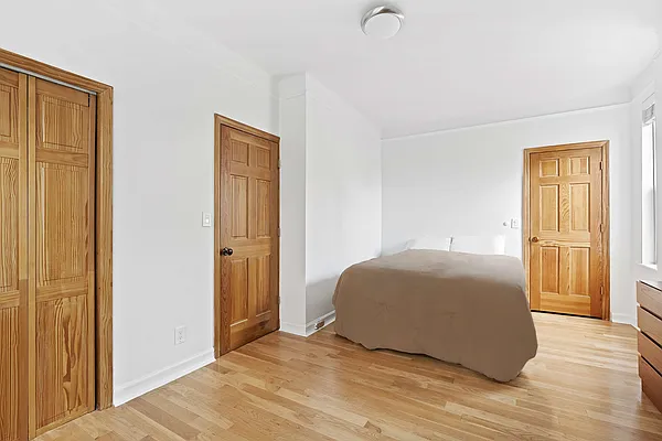 Rented by Compass | media 27