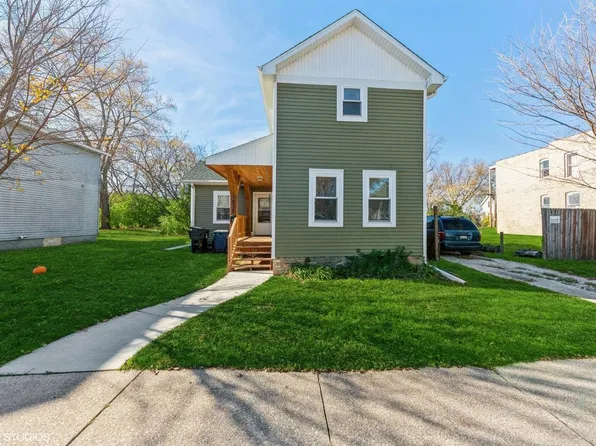 1232 Summit AVENUE #1300 Summit,1909&911, Racine, WI 53404