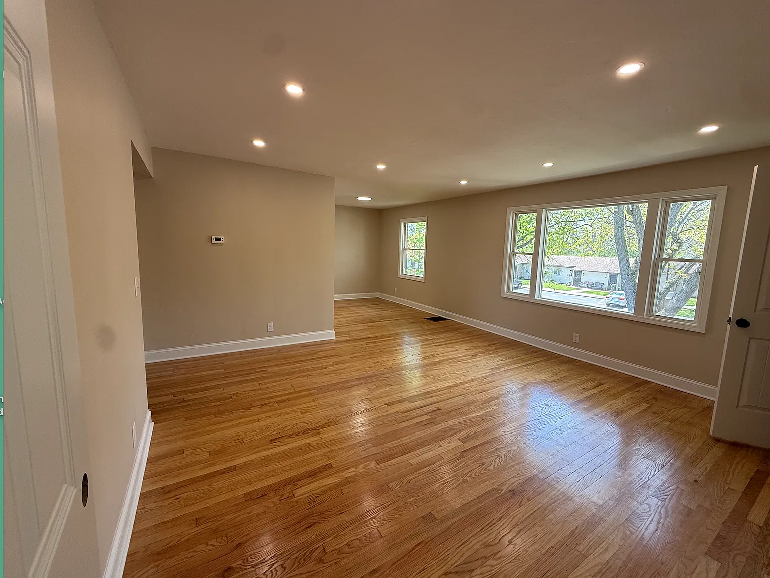 2 bed, $1,350 — Photo 4