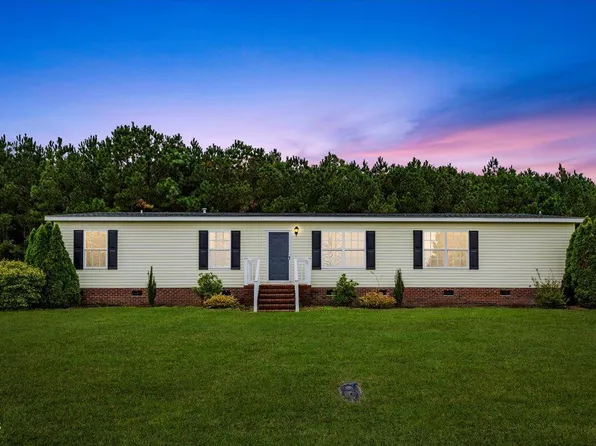 205 Sweeten Branch Dr, Pikeville, NC 27863