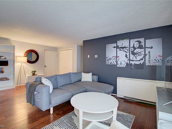 3rd image of 10301 Lake Ave APT 409