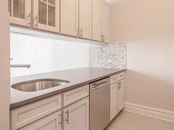 4th image of 99 Battery Pl APT 16B
