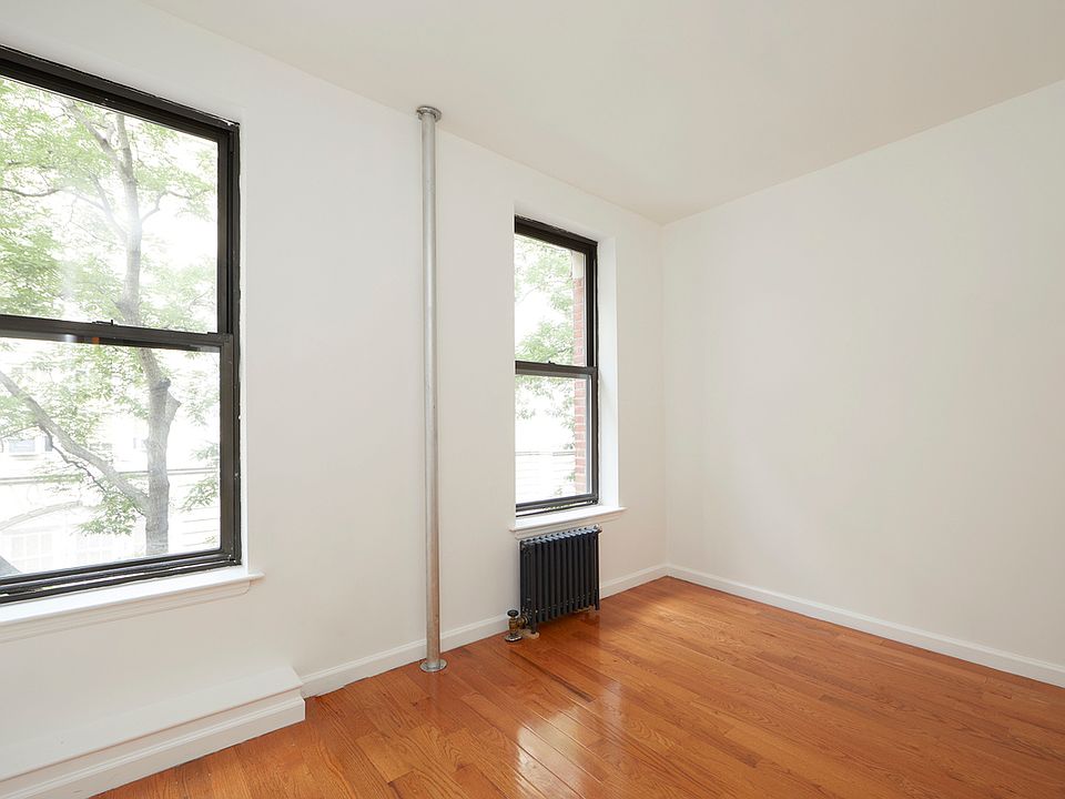 2nd image of 338 E 15th St #3A