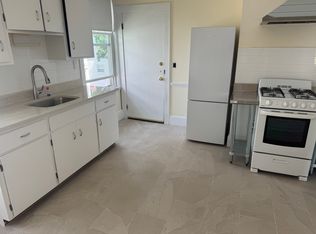 25 Chestnut St #2L, Malden, MA 02148