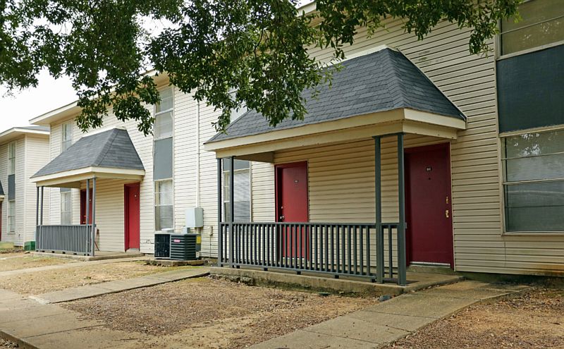 2nd image of 4780 Park Towne Way Unit 326