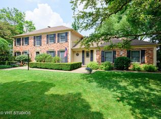 434 Carrol Gate Rd, Wheaton, IL 60189
