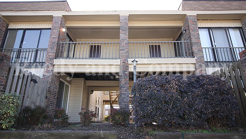 1st image of 6615 Poplar Ave APT 2
