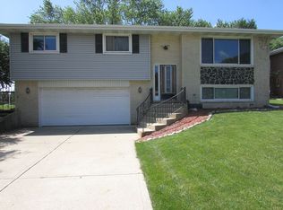 733 E Weathersfield Way, Schaumburg, IL 60193