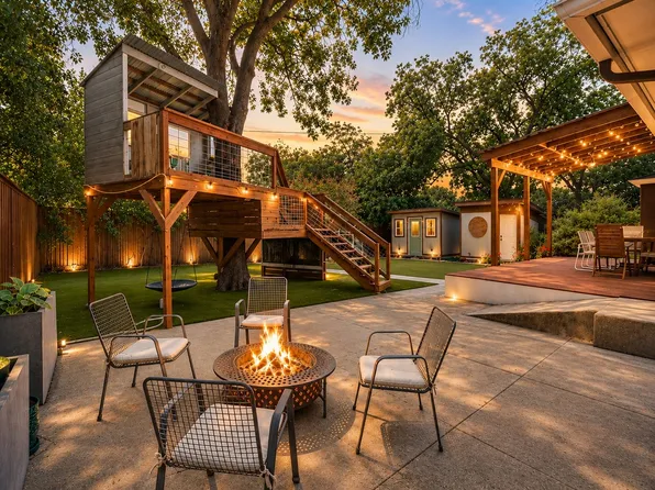 9710 Cloister Dr, Dallas, TX 75228