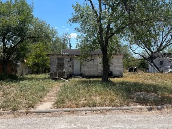 231 SW 8th St, Premont, TX 78375