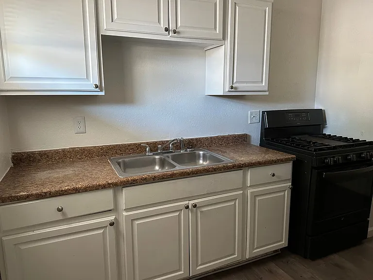 373 N Nevada St — Photo 11