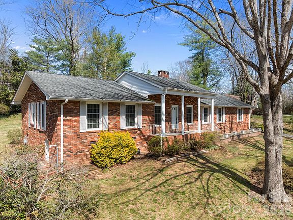 2nd image of 3124 Primrose Dr #10