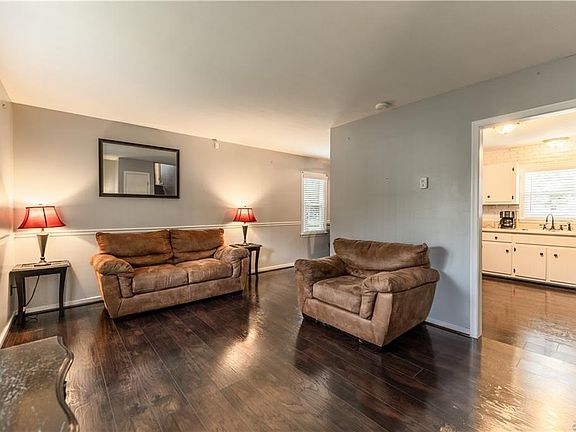 2nd image of 502 Besler Ln