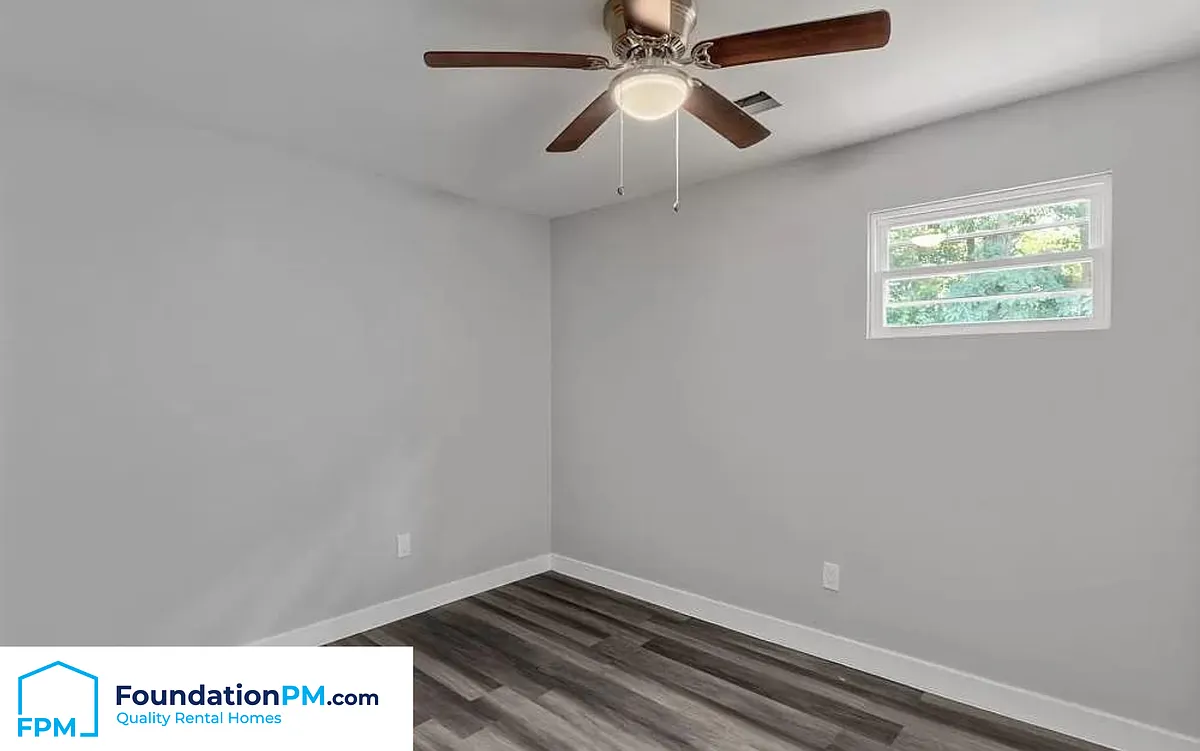 Building Photo - 2435 Alcy Manor Ln #104