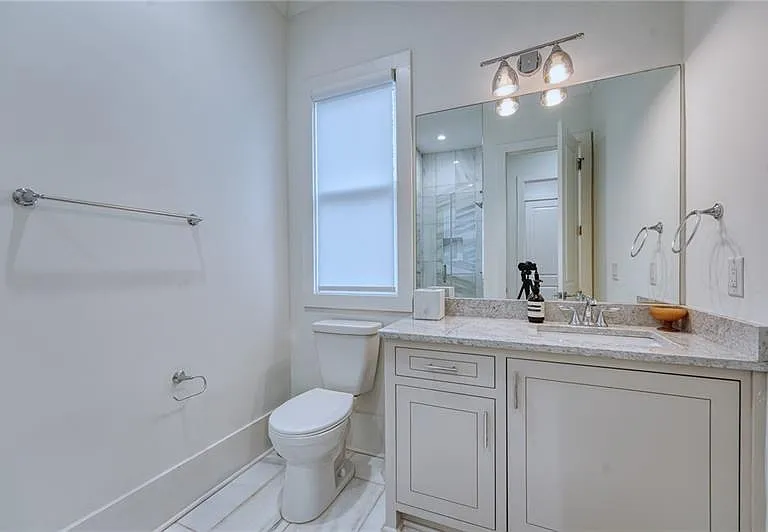 2975 Osborne Rd NE — Photo 23