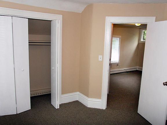 2nd image of 591 Van Buren Ave #B