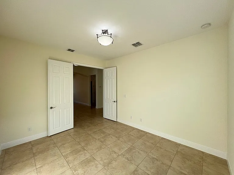 11948 SW Crestwood Cir — Photo 15