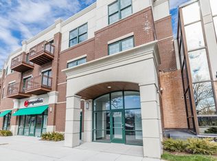 1312 Shermer Rd #302, Northbrook, IL 60062