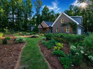 5758 Ironwood Dr, Snow Camp, NC 27349