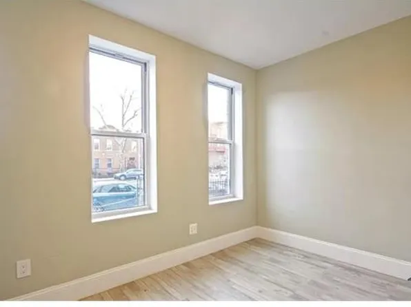 183 Beach 25th St #1, Far Rockaway, NY 11691
