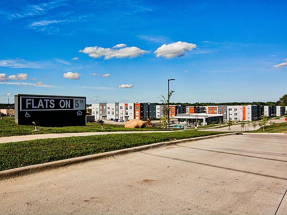 Flats on 5th Apartment Rentals - Des Moines, IA | Zillow