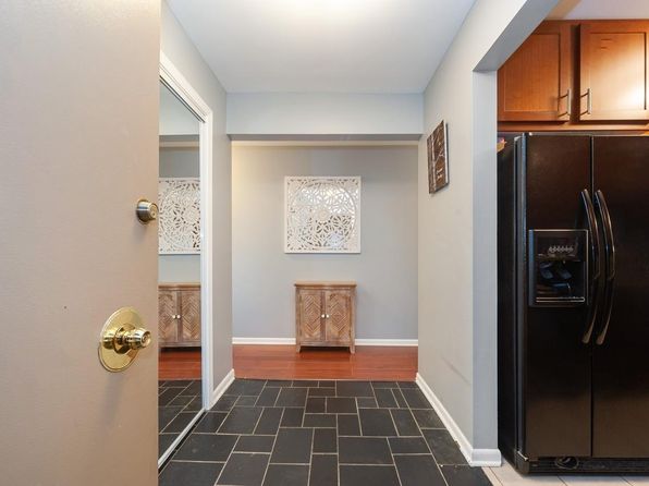 500 Thames Pkwy APT 2C