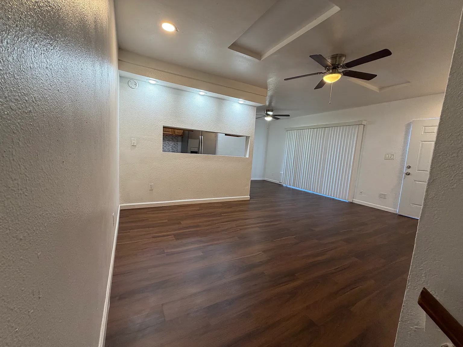 2 bed, 1044 sqft, $1,700 — Photo 4