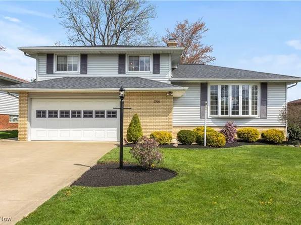 2908 Bowmen Ln, Parma, OH 44134